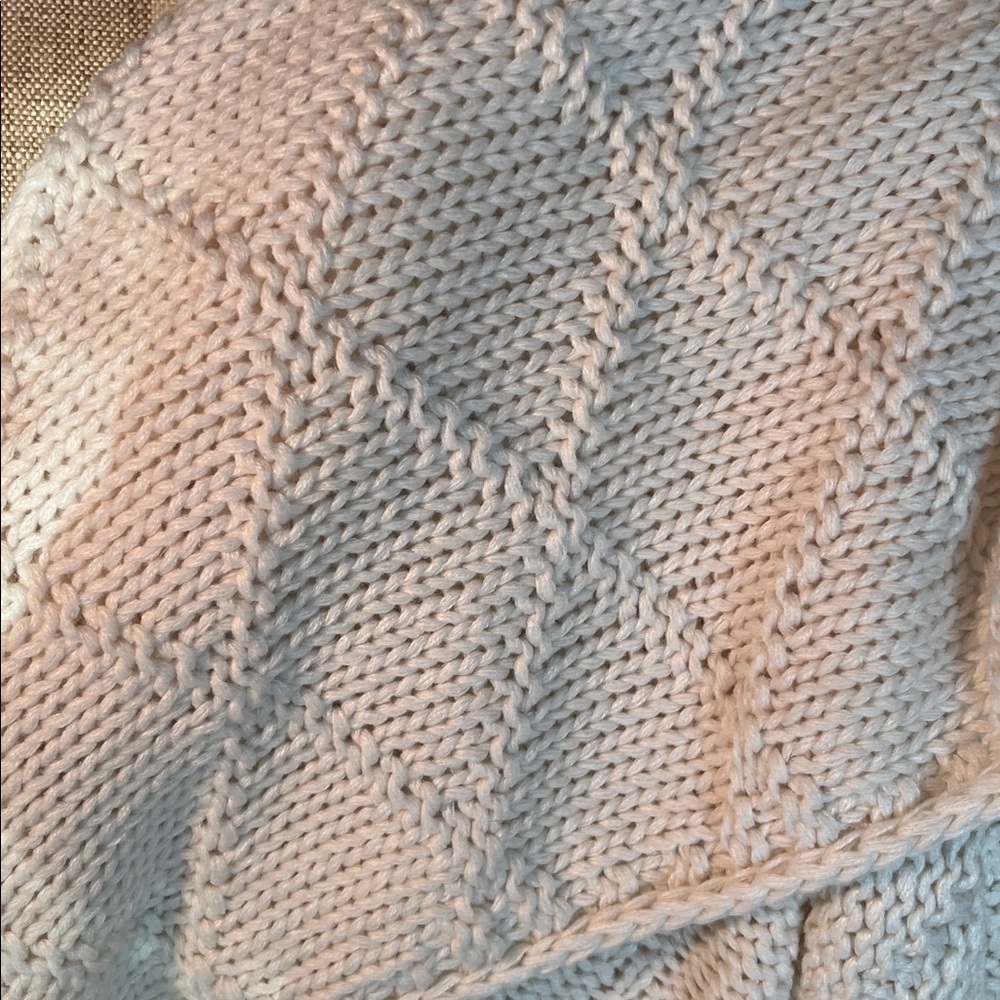 Pottery Barn Bluma Chunky  Knit Tassel Throw Soft White  50 x 60" - Picture 7 of 12